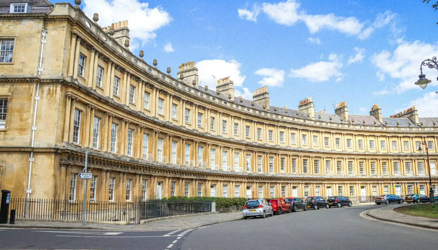 Curving Georgian architecture