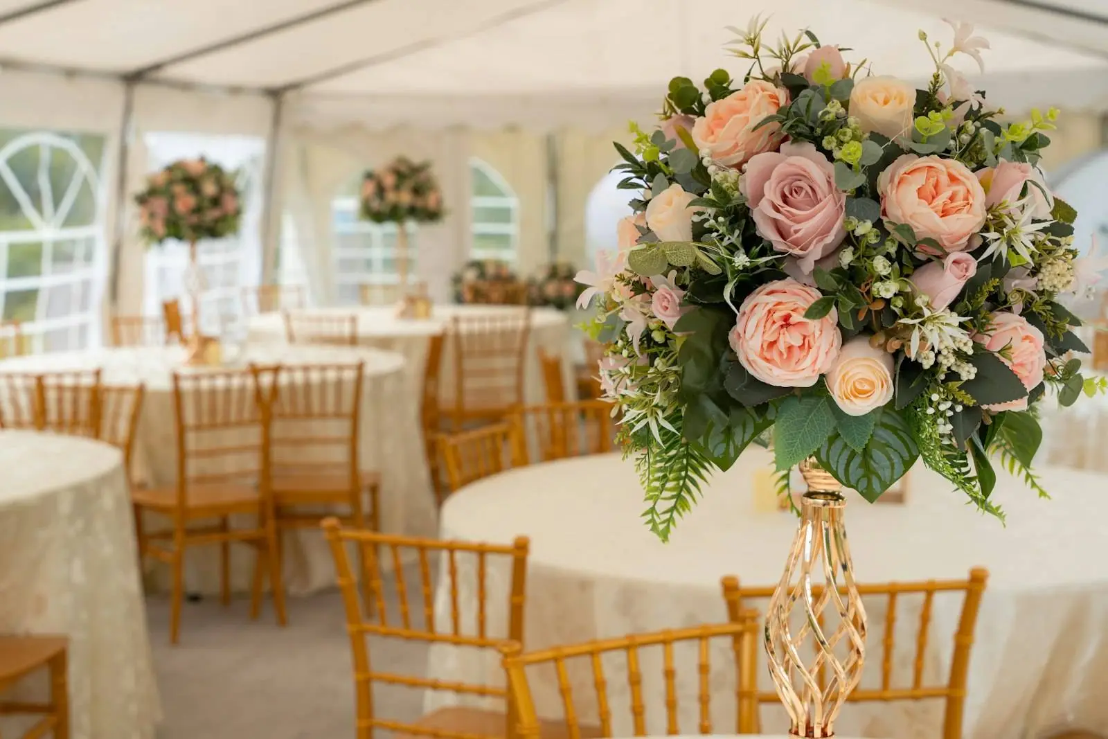 Floral centrepiece