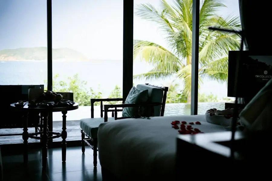 Bedroom with a view of the ocean